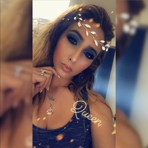 Meet your Posher, Luisa